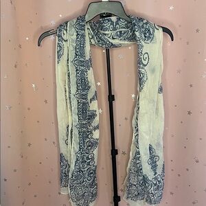 Blue and Cream Patterned Scarf